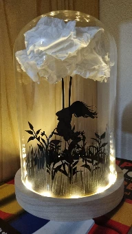 Cloche verre composition silhouette