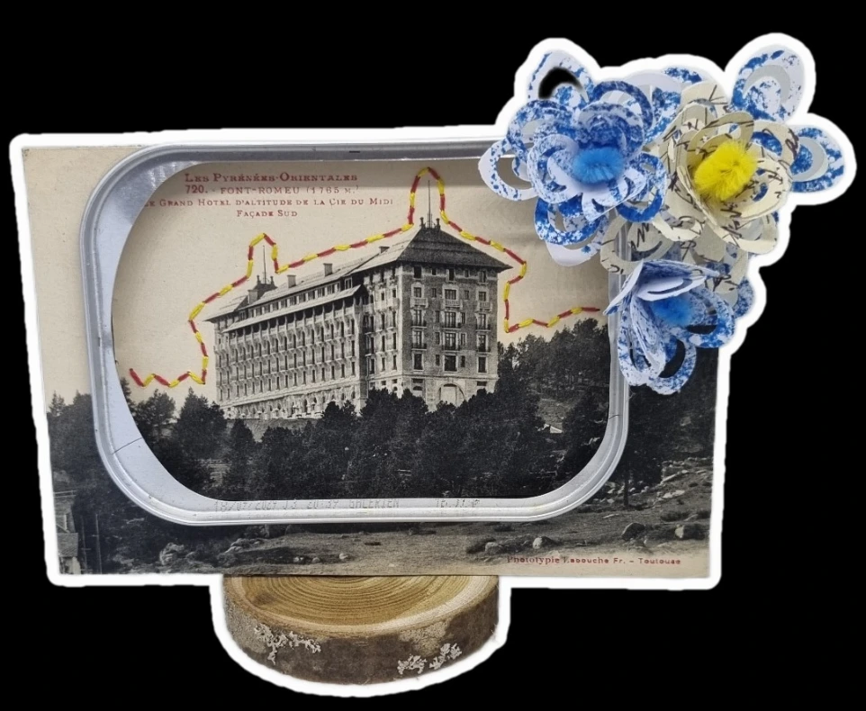 Carte Grand-Hôtel de Font-Romeu (Catalan et fleuri en bleu et jaune)