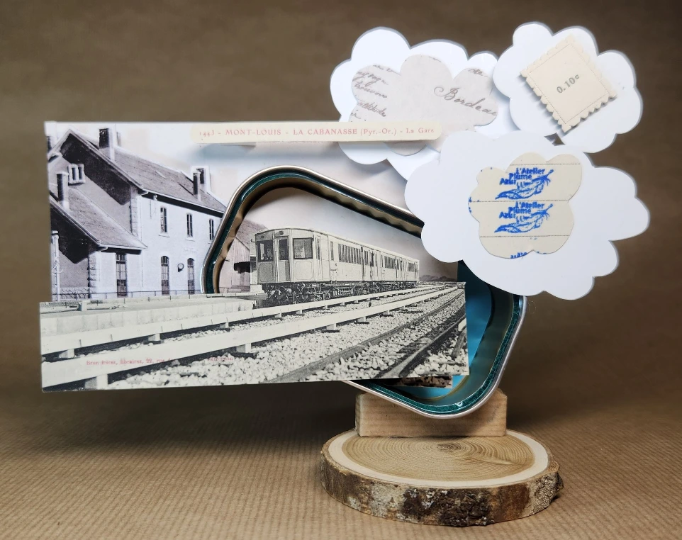 Carte Train Jaune Nuages
